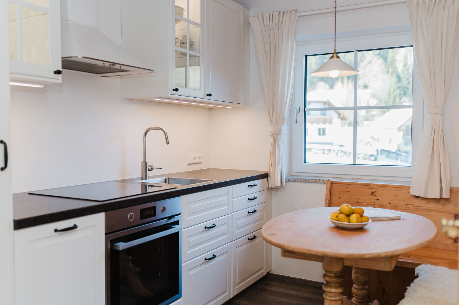 Ferienwohnung Brunnstüberl Mauterndorf — Küche