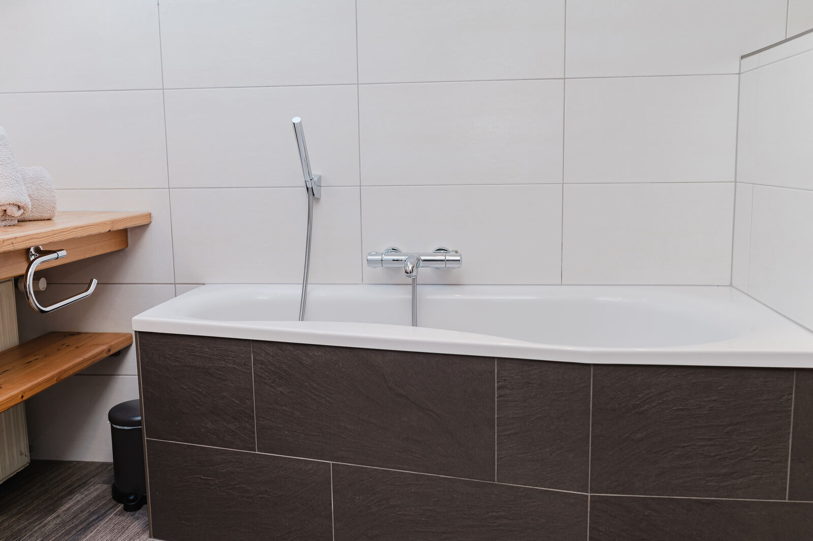 Ferienwohnung Taurachtal Mauterndorf — Badewanne